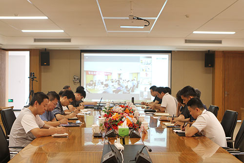 创力集团召开“EJM智能掘锚一体机”项目专家评审会议(图2) 创力集团召开“EJM智能掘锚一体机”项目专家评审会议(图2)