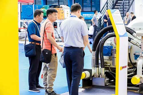 热烈祝贺上海创力集团参展贵州能博会取得圆满成功(图9)