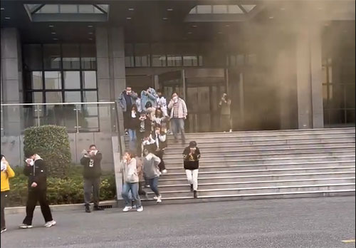 开展应急演练  强化应急安全处置能力——上海创力集团开展消防演习活动(图1)