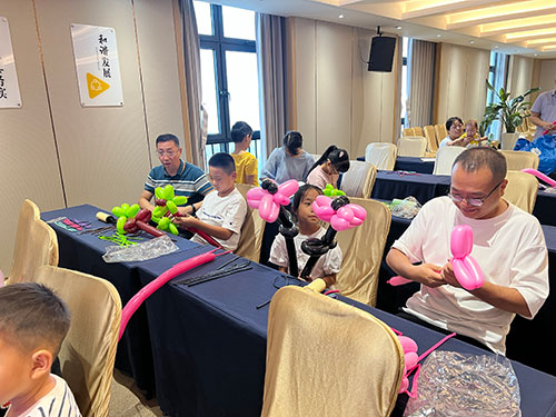 【月满华诞 匠心传情】创力集团举办“团圆庆华诞”亲子活动​(图4)